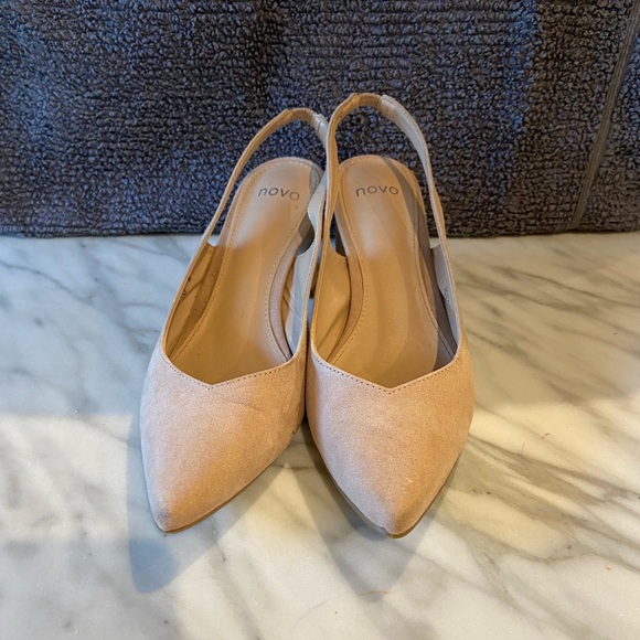 Novo Icecream pumps size 8 - Picture 2 of 6